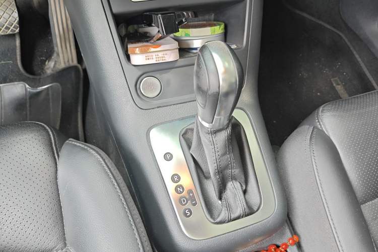 Used Volkswagen Tiguan 2016 300TSI Automatic Two-Wheel Drive Luxury Edition Gear Lever