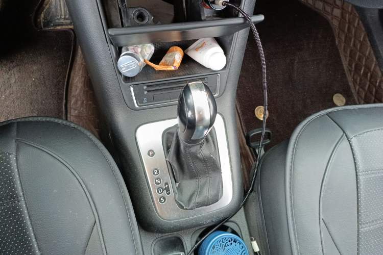Used Volkswagen Tiguan 2016 300TSI Automatic Two-Wheel Drive Trend Edition Gear Lever