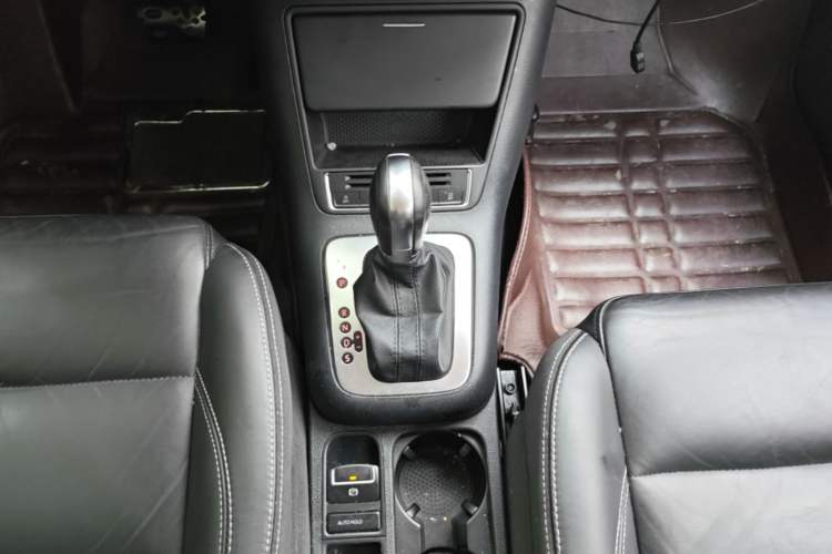 Used Volkswagen Tiguan 2016 300TSI Automatic Two-Wheel Drive Comfort Edition Gear Lever