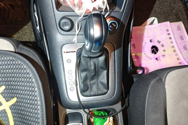 Used Volkswagen Tiguan 2016 2.0 TSI Four-Wheel Drive Standard Version Gear Lever