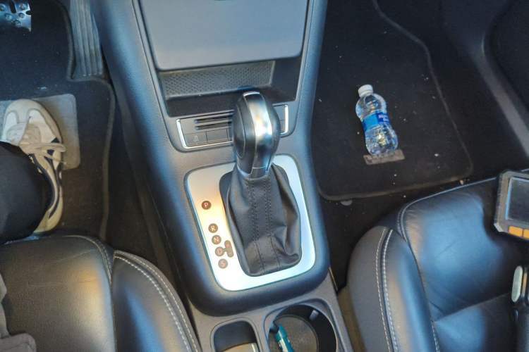 Used Volkswagen Tiguan 2016 300TSI Automatic Two-Wheel Drive Comfort Edition Gear Lever