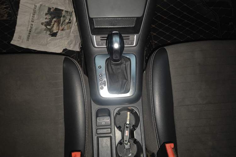 Used Volkswagen Tiguan 2016 300TSI Automatic Two-Wheel Drive Trend Edition Gear Lever