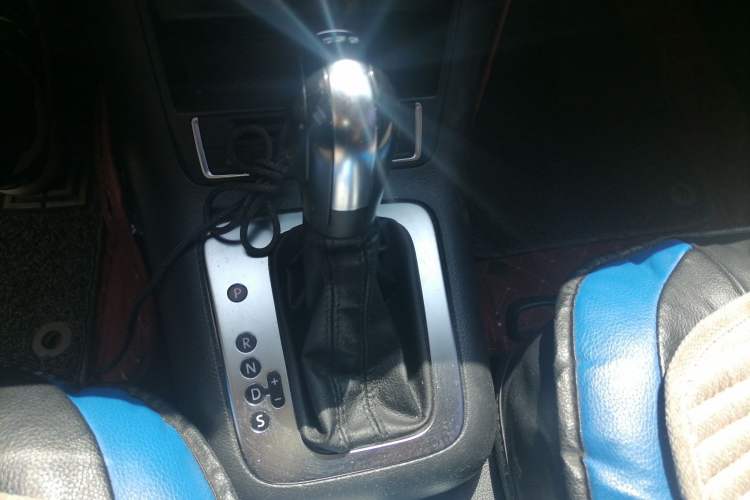 Used Volkswagen Tiguan 2016 280TSI Automatic Two-Wheel-Drive Silk Road Style Edition Gear Lever
