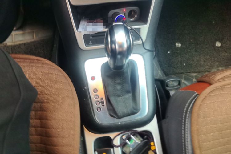 Used Volkswagen Tiguan 2016 300TSI Automatic Two-Wheel Drive Trend Edition Gear Lever