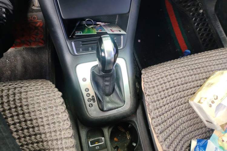 Used Volkswagen Tiguan 2016 280TSI Automatic Two-Wheel-Drive Silk Road Style Edition Gear Lever