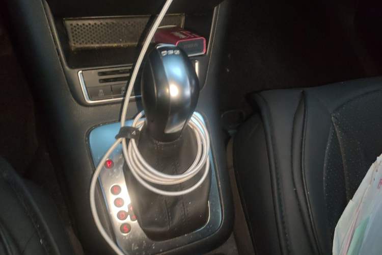 Used Volkswagen Tiguan 2016 280TSI Automatic Two-Wheel-Drive Silk Road Style Edition Gear Lever