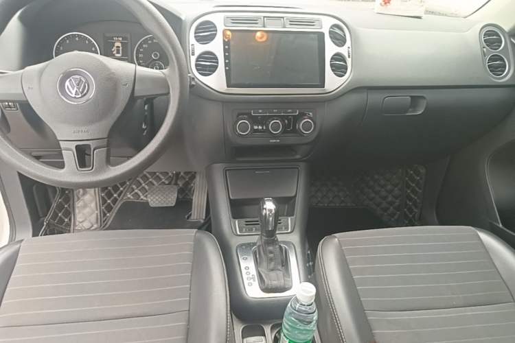 Used Volkswagen Tiguan 2016 280TSI Automatic Two-Wheel-Drive Silk Road Style Edition Gear Lever