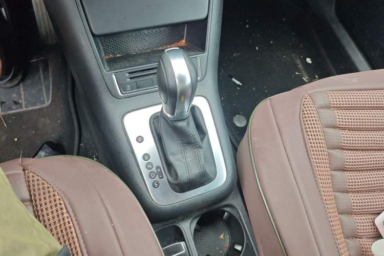 Used Volkswagen Tiguan 2016 300TSI Automatic Two-Wheel Drive Comfort Edition Gear Lever