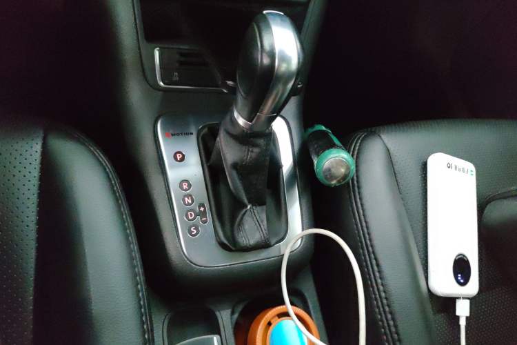 Used Volkswagen Tiguan 2016 300TSI Automatic All-Wheel Drive Fashion Vision Edition Gear Lever