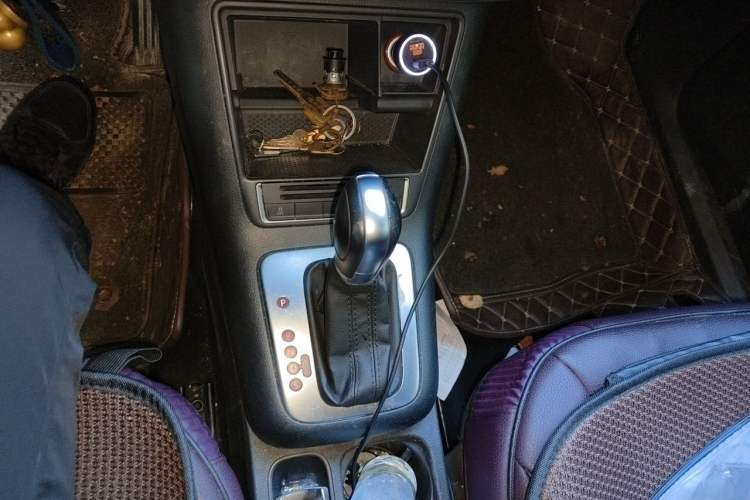 Used Volkswagen Tiguan 2016 300TSI Automatic Two-Wheel Drive Comfort Edition Gear Lever