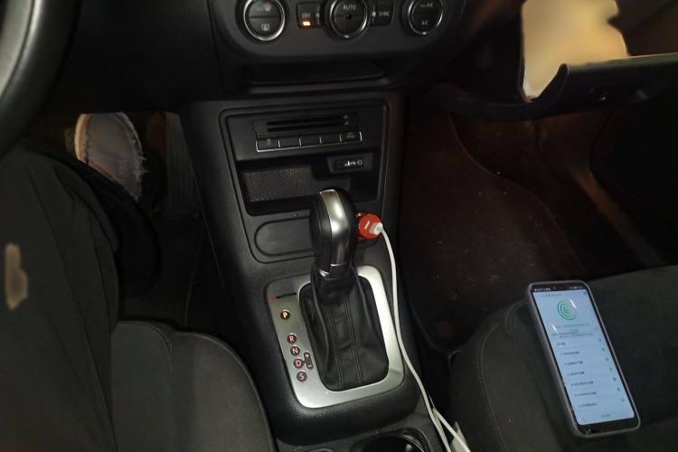 Used Volkswagen Tiguan 2016 2.0 TSI Four-Wheel Drive Standard Version Gear Lever