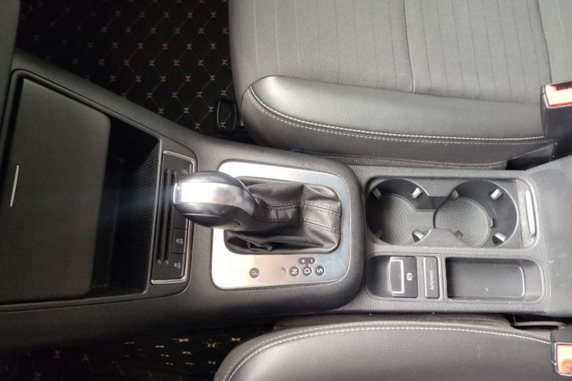 Used Volkswagen Tiguan 2016 280TSI Automatic Two-Wheel-Drive Silk Road Style Edition Gear Lever