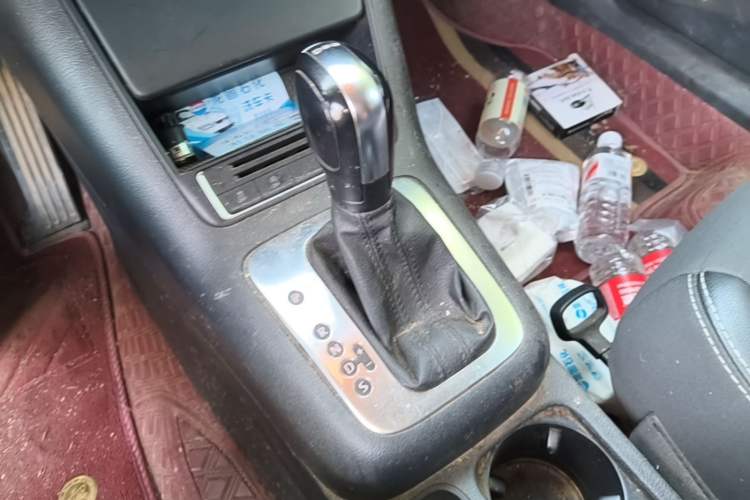 Used Volkswagen Tiguan 2016 280TSI Automatic Two-Wheel-Drive Silk Road Style Edition Gear Lever