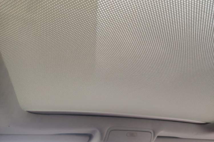 Used Volkswagen Tiguan 2016 300TSI Automatic All-Wheel Drive Luxury Edition Headliner