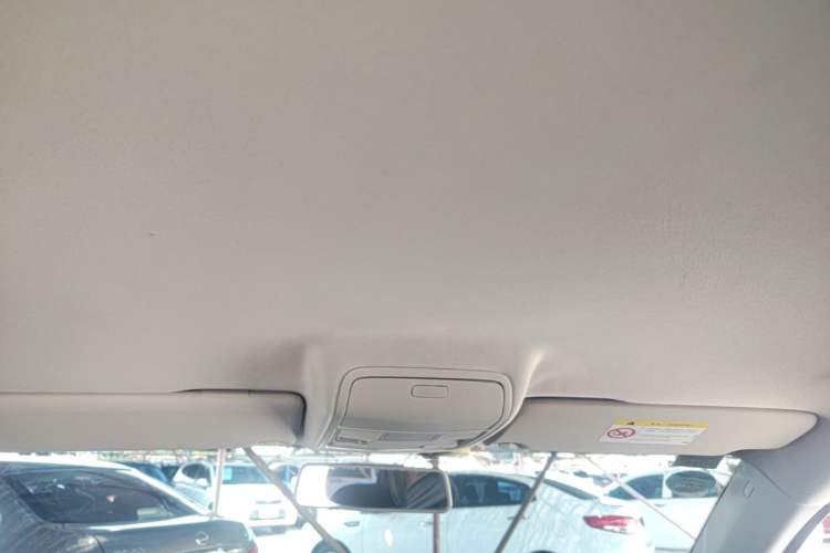 Used Volkswagen Tiguan 2016 300TSI Automatic Two-Wheel Drive Trend Edition Headliner