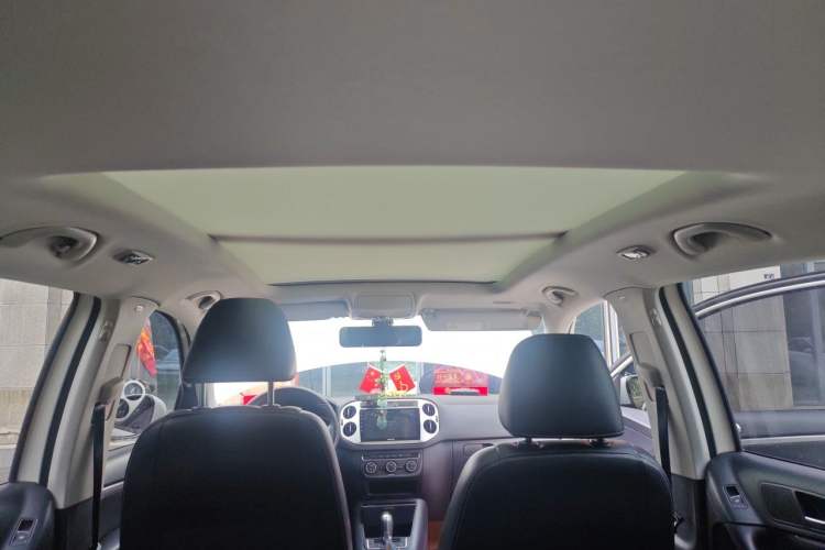 Used Volkswagen Tiguan 2016 280TSI Automatic Two-Wheel Drive Silk Road Comfort Edition Headliner