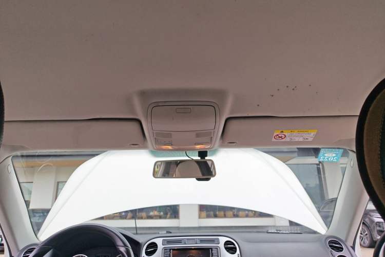 Used Volkswagen Tiguan 2016 280TSI Automatic Two-Wheel-Drive Silk Road Style Edition Headliner