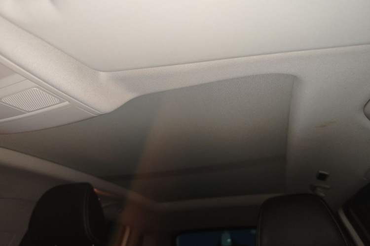 Used Volkswagen Tiguan 2016 280TSI Automatic Two-Wheel Drive Silk Road Comfort Edition Headliner