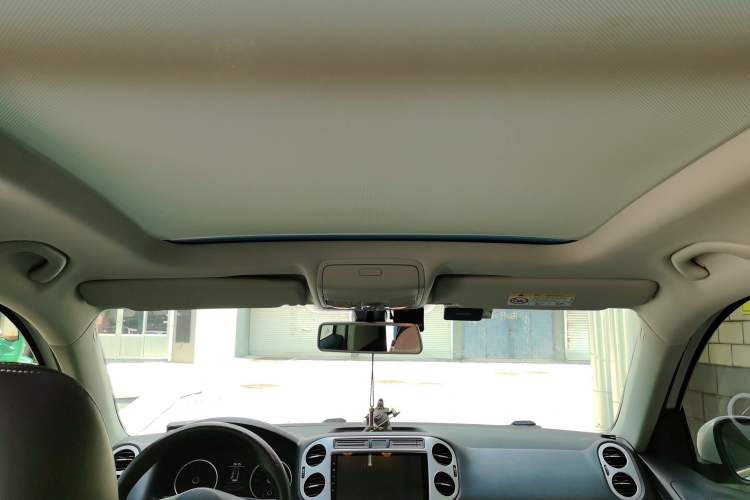 Used Volkswagen Tiguan 2016 280TSI Automatic Two-Wheel Drive Silk Road Comfort Edition Headliner
