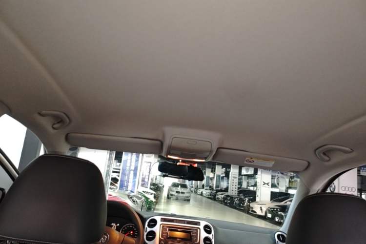 Used Volkswagen Tiguan 2016 280TSI Automatic Two-Wheel-Drive Silk Road Style Edition Headliner