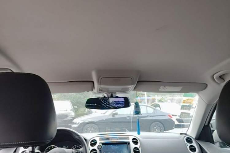 Used Volkswagen Tiguan 2016 300TSI Automatic Two-Wheel Drive Comfort Edition Headliner