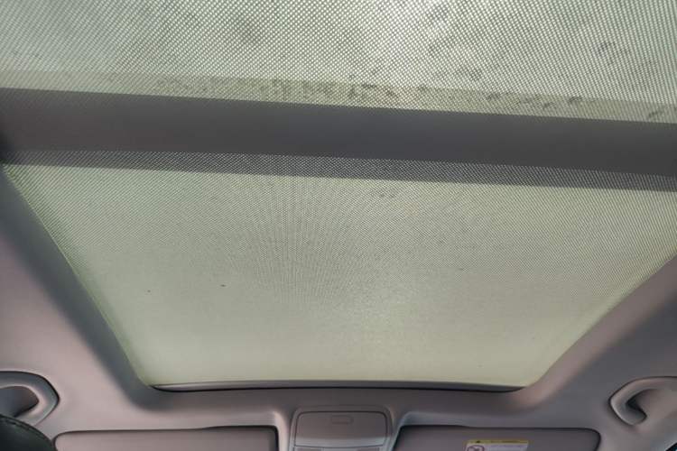 Used Volkswagen Tiguan 2016 300TSI Automatic All-Wheel Drive Fashion Vision Edition Headliner
