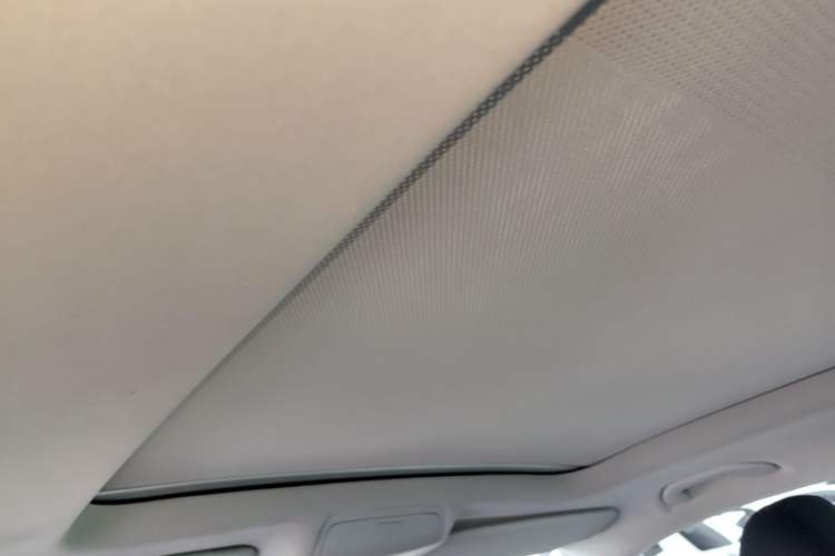 Used Volkswagen Tiguan 2016 2.0 TSI Four-Wheel Drive Standard Version Headliner