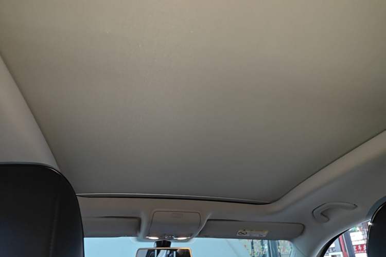 Used Volkswagen Tiguan 2016 280TSI Automatic Two-Wheel Drive Silk Road Comfort Edition Headliner