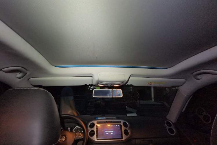 Used Volkswagen Tiguan 2016 280TSI Automatic Two-Wheel Drive Silk Road Comfort Edition Headliner
