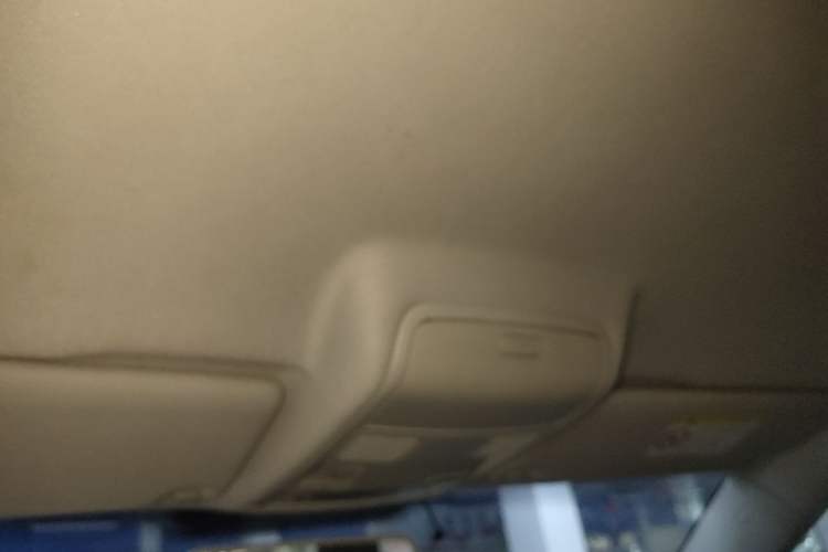 Used Volkswagen Tiguan 2016 300TSI Automatic Two-Wheel Drive Trend Edition Headliner