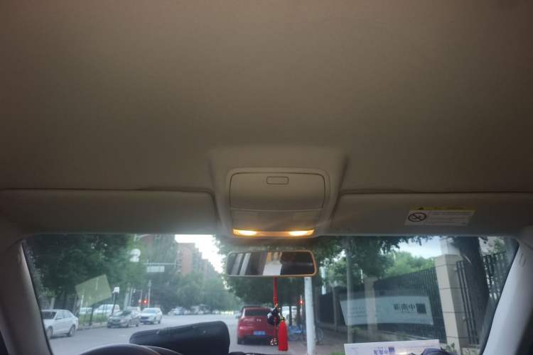 Used Volkswagen Tiguan 2016 300TSI Automatic Two-Wheel Drive Trend Edition Headliner
