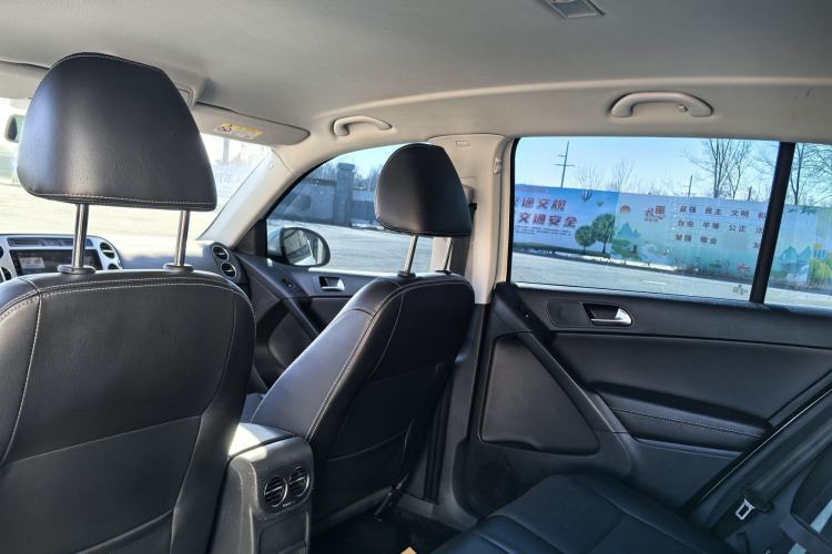 Used Volkswagen Tiguan 2016 280TSI Automatic Two-Wheel-Drive Silk Road Style Edition Headliner