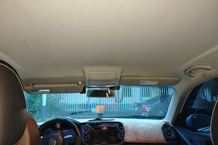 Used Volkswagen Tiguan 2016 280TSI Automatic Two-Wheel-Drive Silk Road Style Edition Headliner