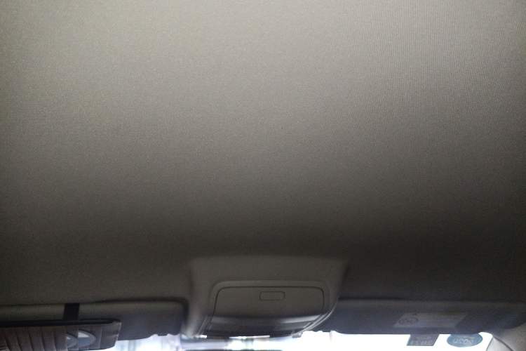 Used Volkswagen Tiguan 2016 280TSI Automatic Two-Wheel-Drive Silk Road Style Edition Headliner