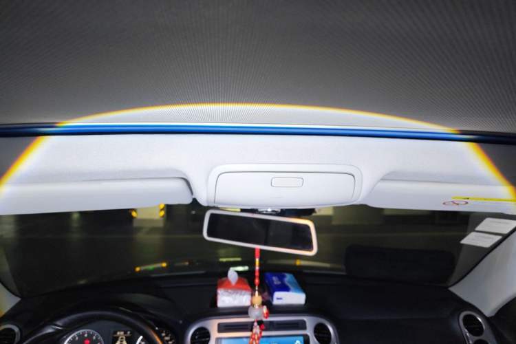 Used Volkswagen Tiguan 2016 300TSI Automatic Two-Wheel Drive Comfort Edition Headliner