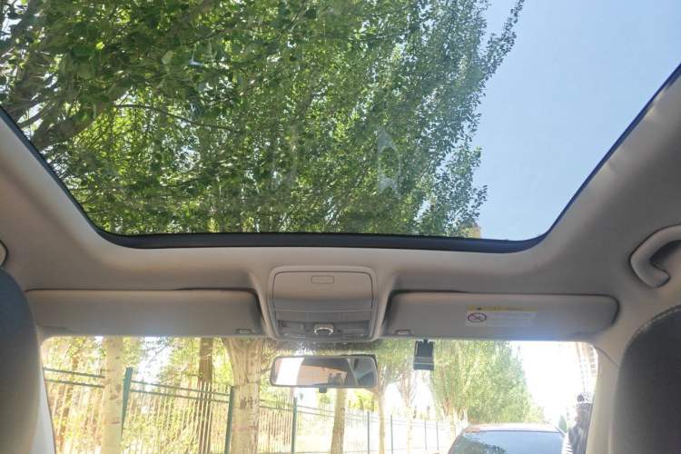Used Volkswagen Tiguan 2016 300TSI Automatic All-Wheel Drive Fashion Vision Edition Headliner