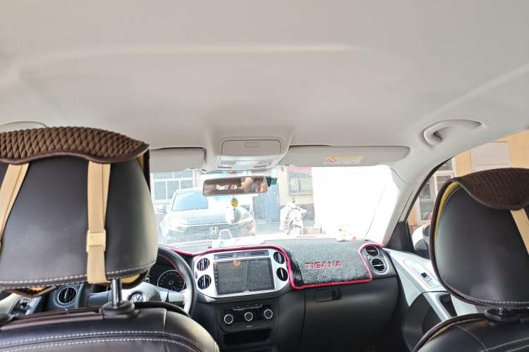 Used Volkswagen Tiguan 2016 280TSI Automatic Two-Wheel-Drive Silk Road Style Edition Headliner