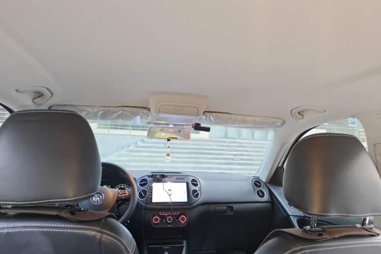 Used Volkswagen Tiguan 2016 280TSI Automatic Two-Wheel-Drive Silk Road Style Edition Headliner