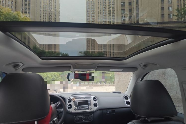 Used Volkswagen Tiguan 2016 300TSI Automatic All-Wheel Drive Fashion Vision Edition Headliner