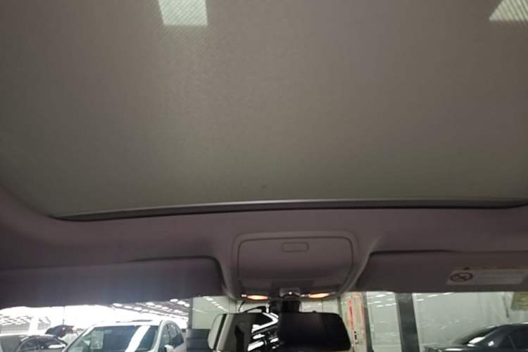 Used Volkswagen Tiguan 2016 280TSI Automatic Two-Wheel Drive Silk Road Comfort Edition Headliner