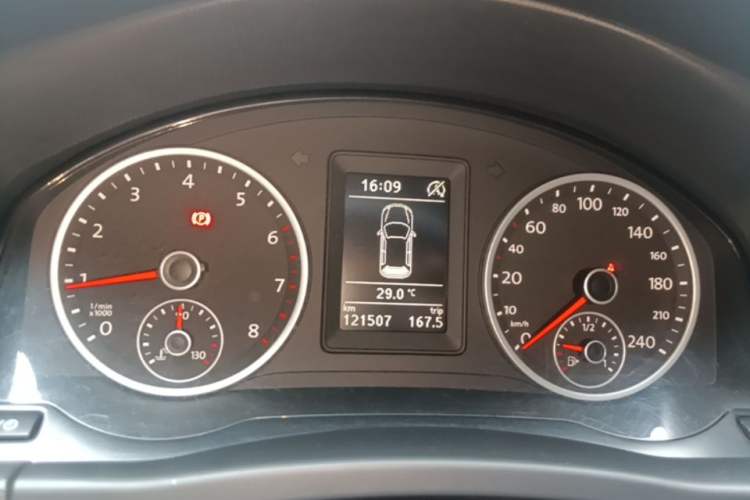 Used Volkswagen Tiguan 2016 280TSI Automatic Two-Wheel-Drive Silk Road Style Edition Instrument Cluster