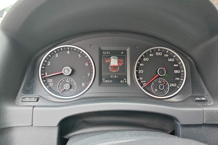 Used Volkswagen Tiguan 2016 300TSI Automatic Two-Wheel Drive Luxury Edition Instrument Cluster