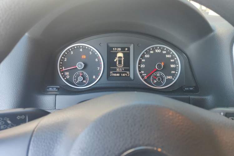 Used Volkswagen Tiguan 2016 280TSI Automatic Two-Wheel-Drive Silk Road Style Edition Instrument Cluster