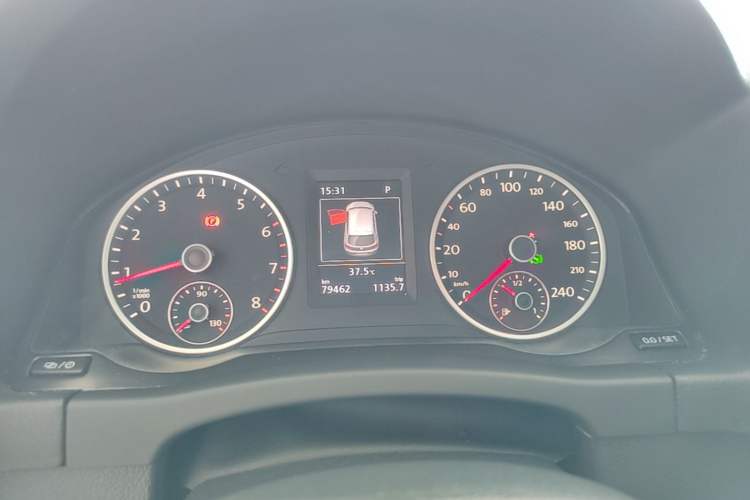 Used Volkswagen Tiguan 2016 300TSI Automatic Two-Wheel Drive Luxury Edition Instrument Cluster
