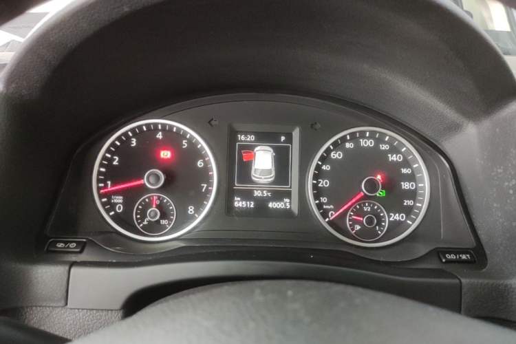 Used Volkswagen Tiguan 2016 300TSI Automatic Two-Wheel Drive Luxury Edition Instrument Cluster
