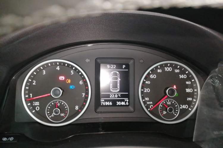 Used Volkswagen Tiguan 2016 280TSI Automatic Two-Wheel Drive Silk Road Comfort Edition Instrument Cluster