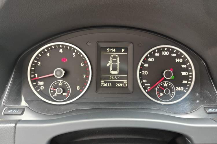 Used Volkswagen Tiguan 2016 280TSI Automatic Two-Wheel-Drive Silk Road Style Edition Instrument Cluster