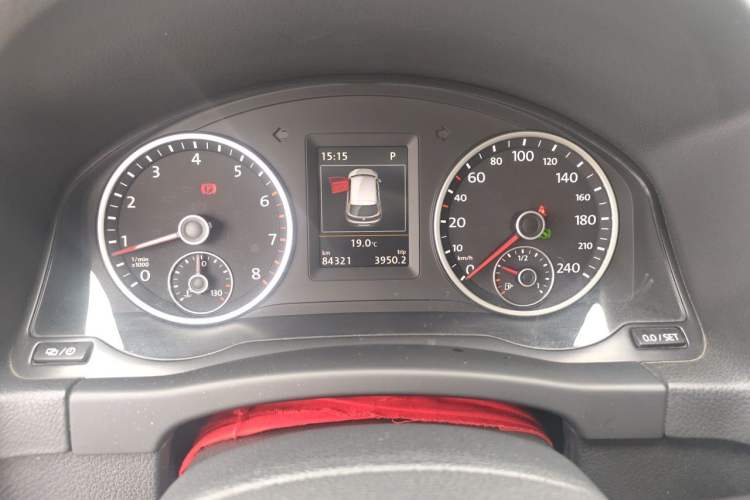 Used Volkswagen Tiguan 2016 330TSI Automatic All-Wheel Drive Luxury Edition Instrument Cluster