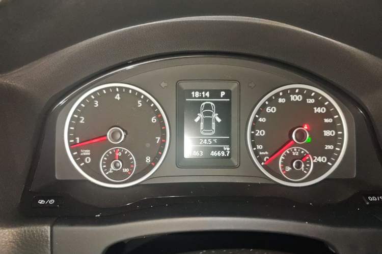 Used Volkswagen Tiguan 2016 300TSI Automatic Two-Wheel Drive Trend Edition Instrument Cluster