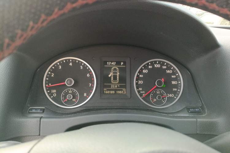 Used Volkswagen Tiguan 2016 300TSI Automatic Two-Wheel Drive Trend Edition Instrument Cluster